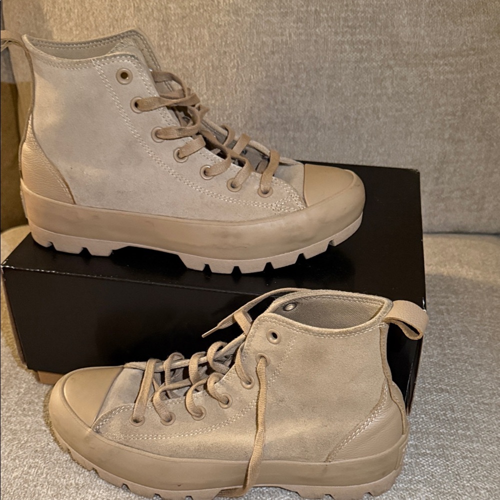 Converse All Star High-Top Beige Sneakers
